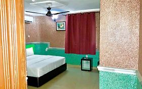 Double One Suites & Lodge